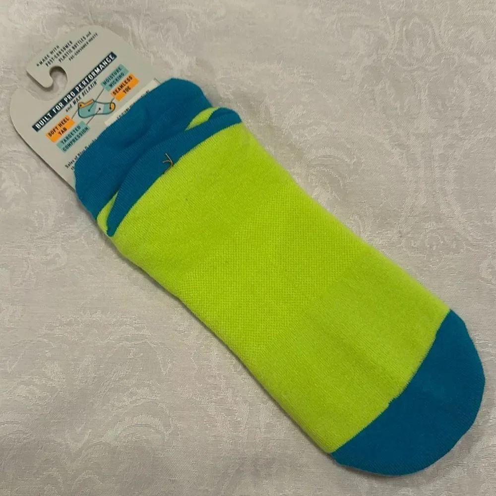 Blue Q Socks Womens Cotton Sneaker “Chase the Laser” Cat Lover